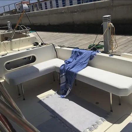 Barco En Pasito Blanco
